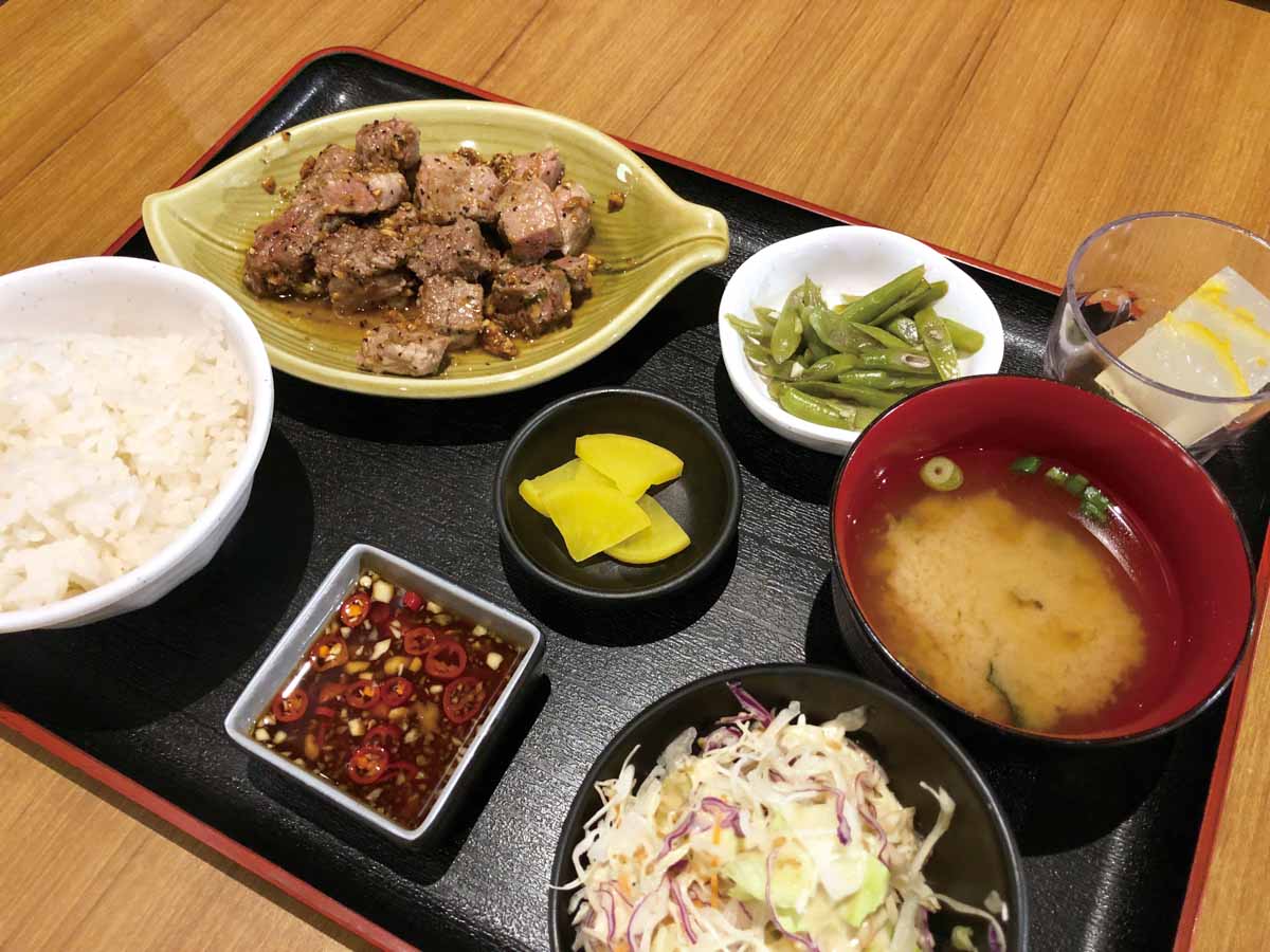 ビーフステーキ定食