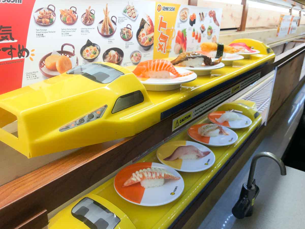 「大満足」を運ぶ新幹線