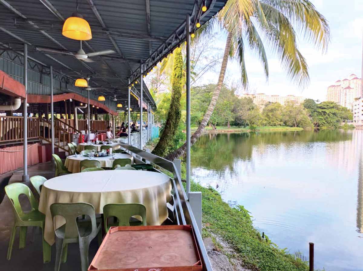 Crocodile Farm Seafood Village