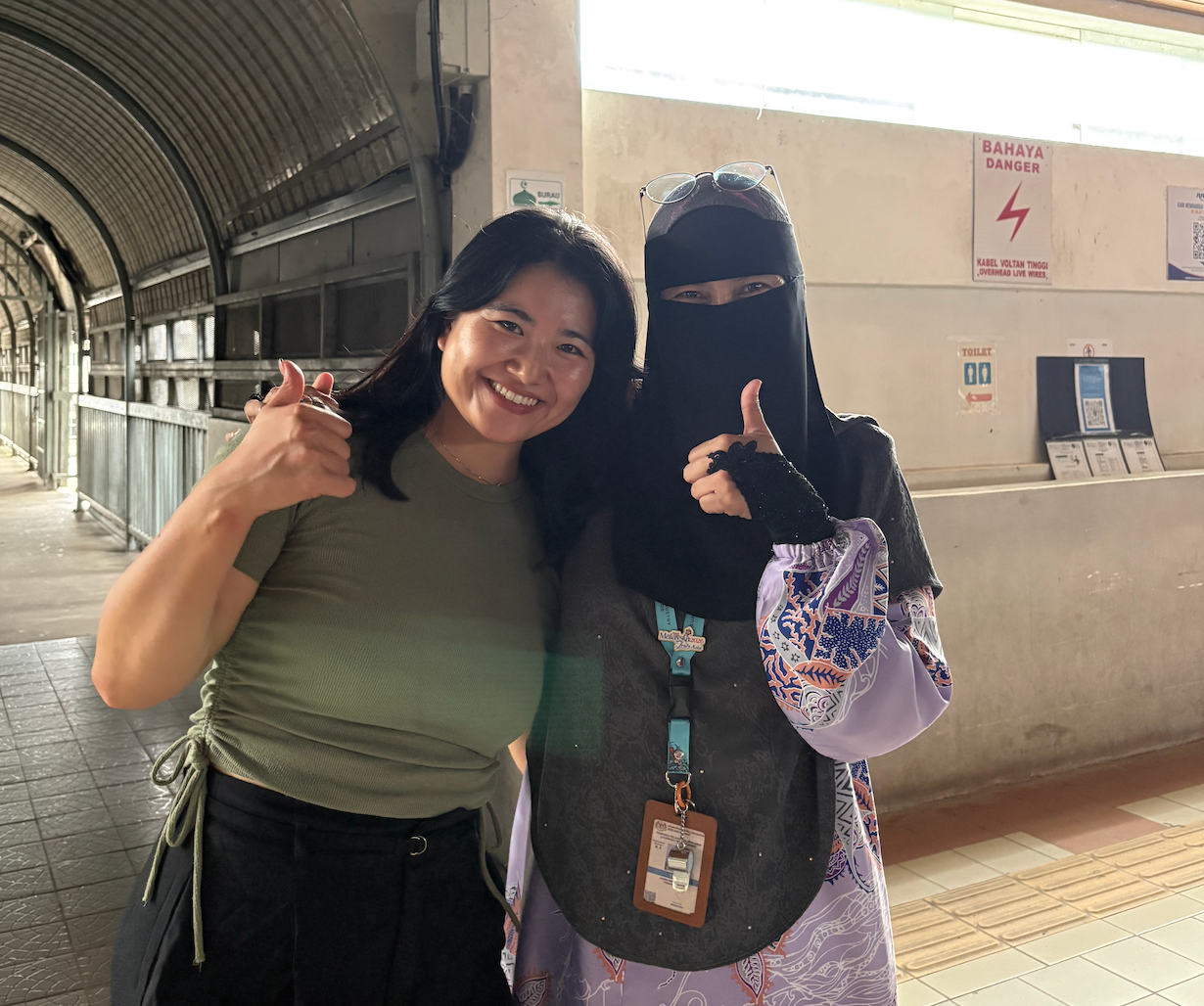 ツアーガイド Kak Ju