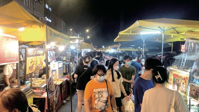 マレーシア最大規模！ナイトマーケット「Taman Connaught Night Market」でローカル&屋台グルメに挑戦してみた