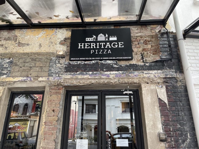 薪ストーブ窯の本場イタリアンピザ「Heritage Pizza KL」
