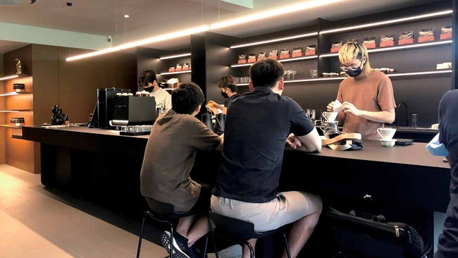 【Afloat Coffee & Roaster】自家焙煎コーヒーが味わえる“禅style”の隠れ家カフェ。コーヒーを五感で味わう体験