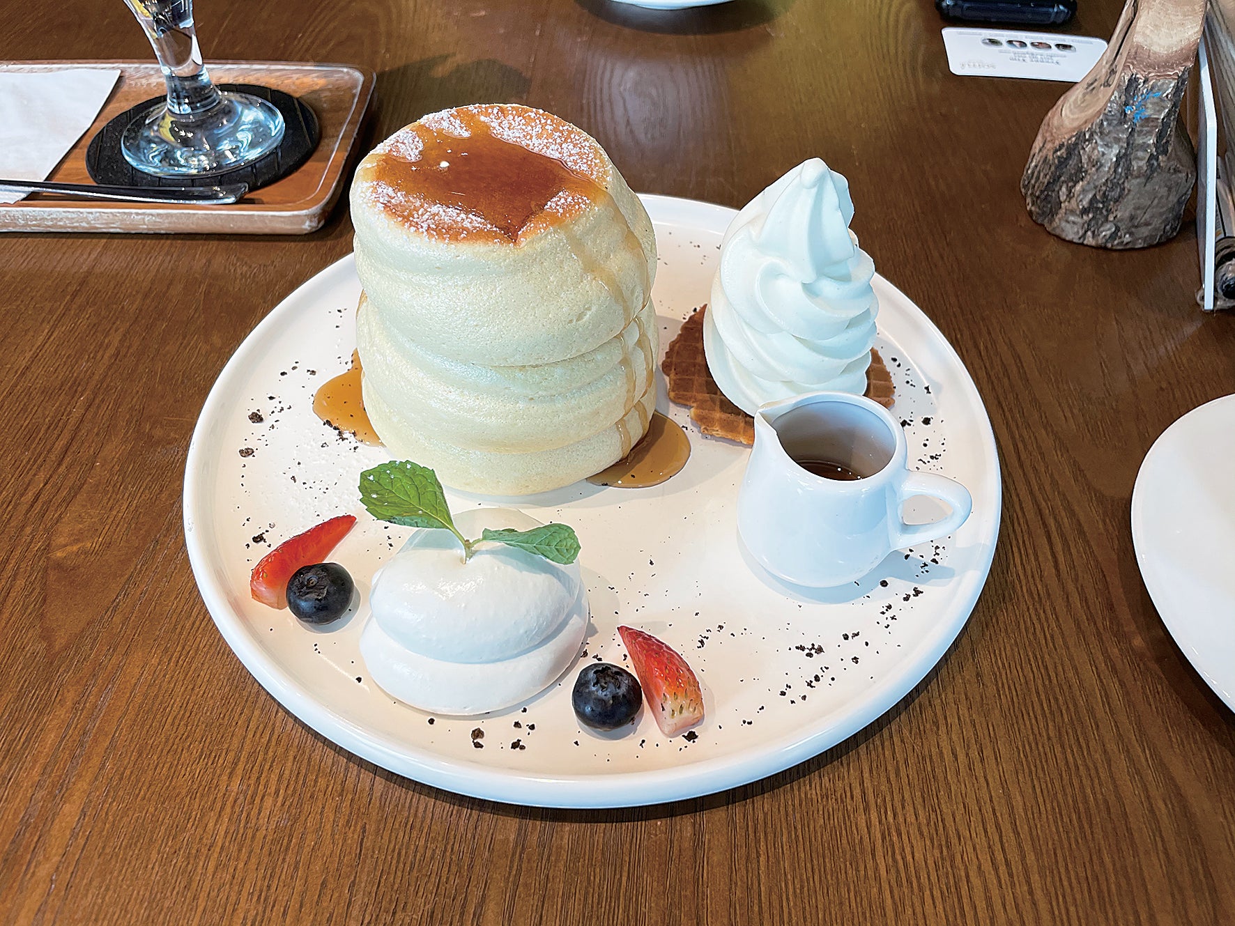 ふわっふわっ食感に恋しちゃう 満悦至極のスフレパンケーキ!