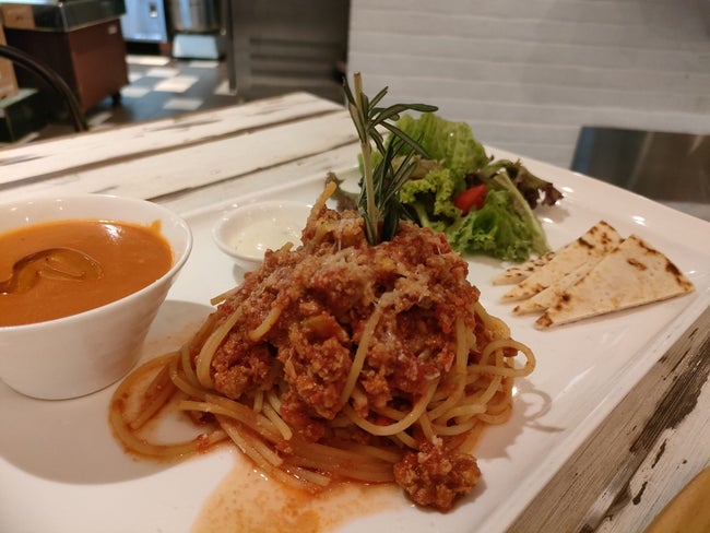 本物のイタリアの味「Luretta D.O.P. Italian Deli」で最高の料理体験を