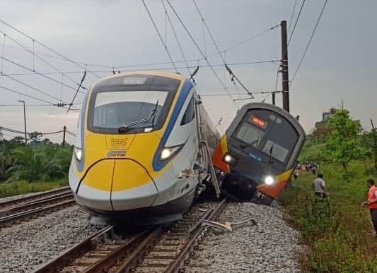 セランゴール州の鉄道で２列車が衝突-2020/09/05