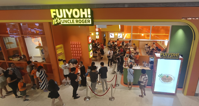 Uncle Rogerのチャーハンレストラン、KLに世界初登場