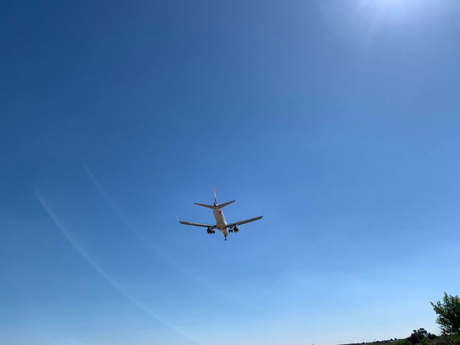 マレーシア航空、機内気圧低下で緊急着陸