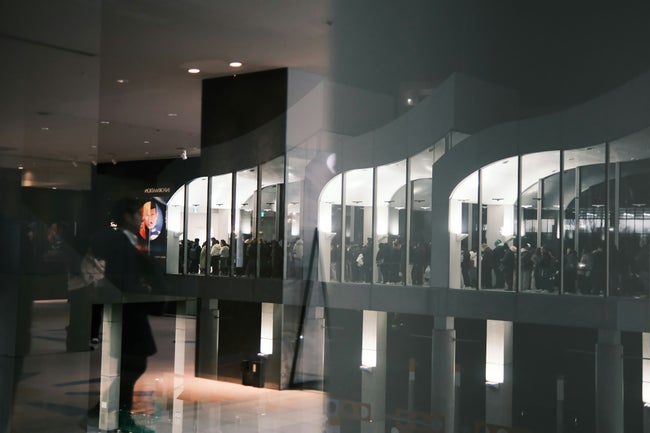 入国管理システム障害で国境混乱　数万人が足止め、各地で長蛇の列