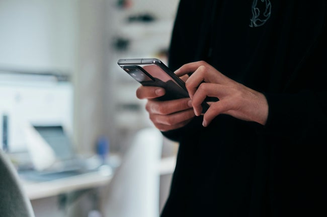 マレーシア政府サービス、スマホ対応加速　「役所に並ぶ時代」から転換